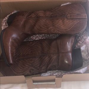 Brand new Ariat boots!